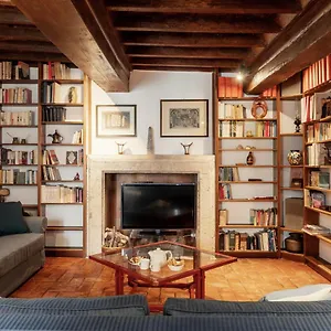  Apartment Domus Quiritum Charming, D'epoca A Campo De' Fiori Italien
